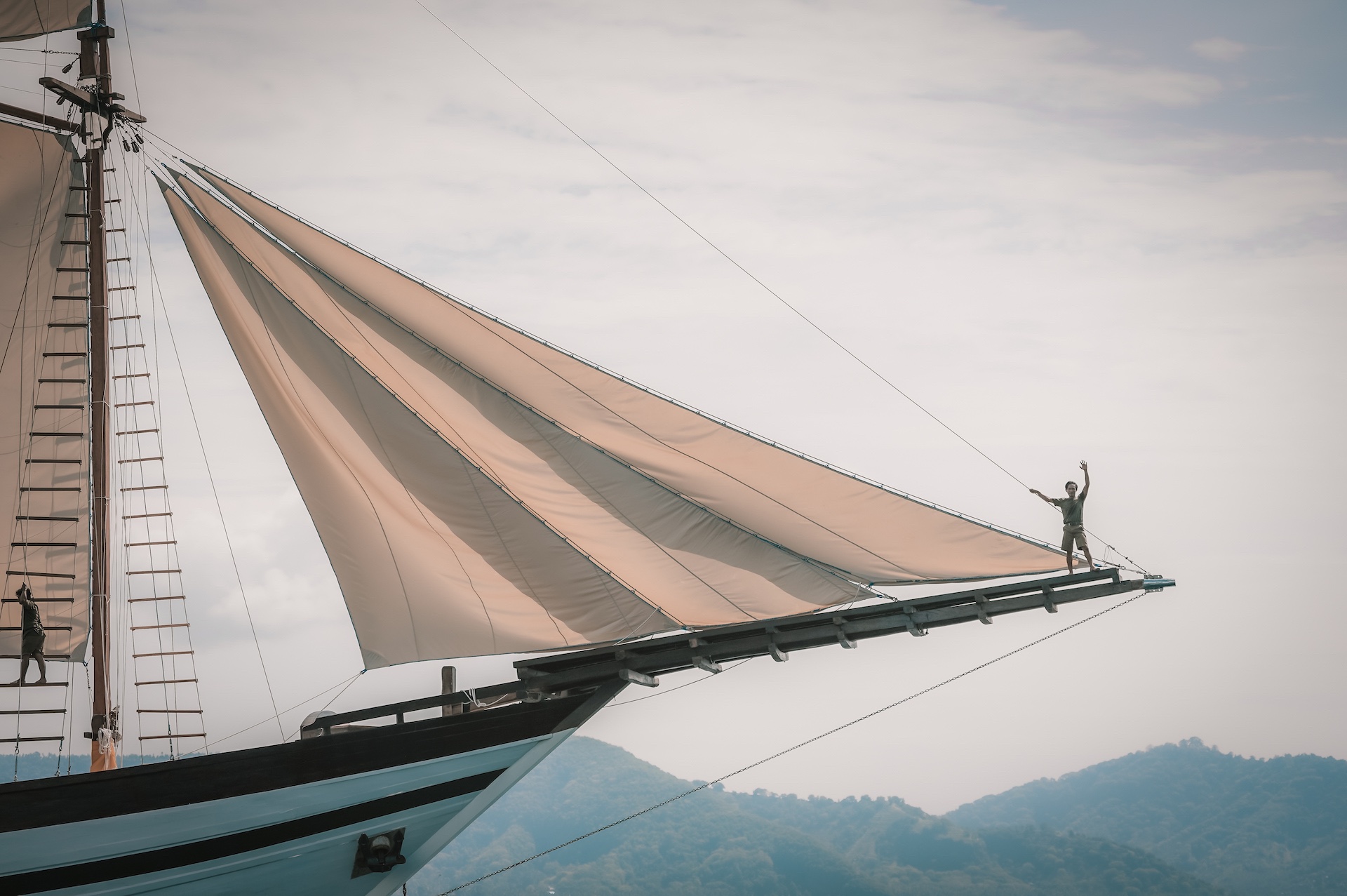 luxury yacht charter Samsara Samudera