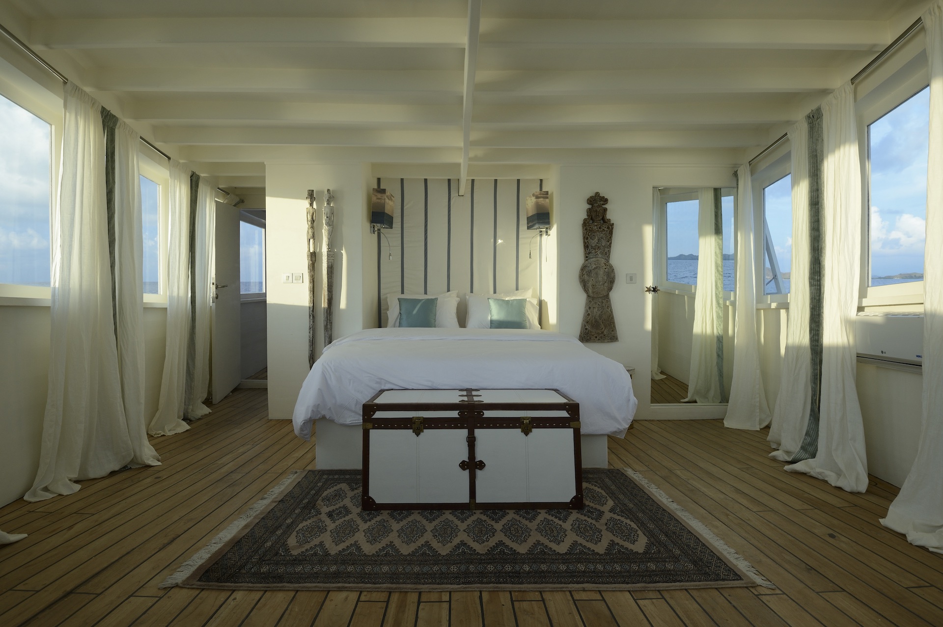 yacht charter Alexa guest cabin