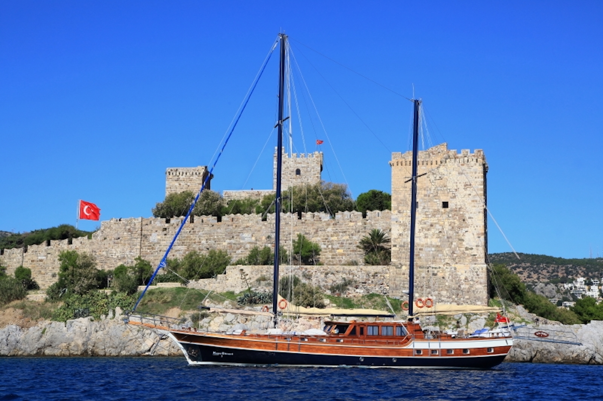 yacht charter Kaya Guneri V