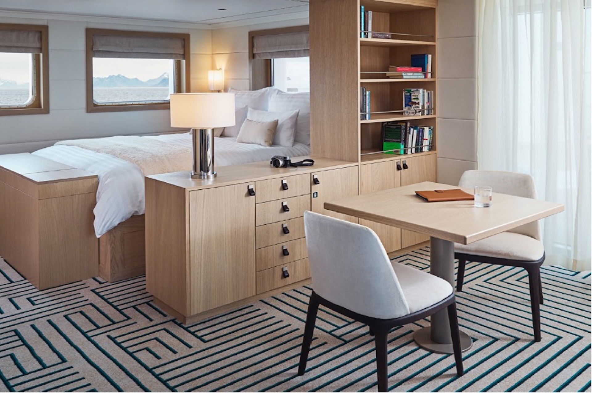 yacht charter Hanse Explorer Master cabin