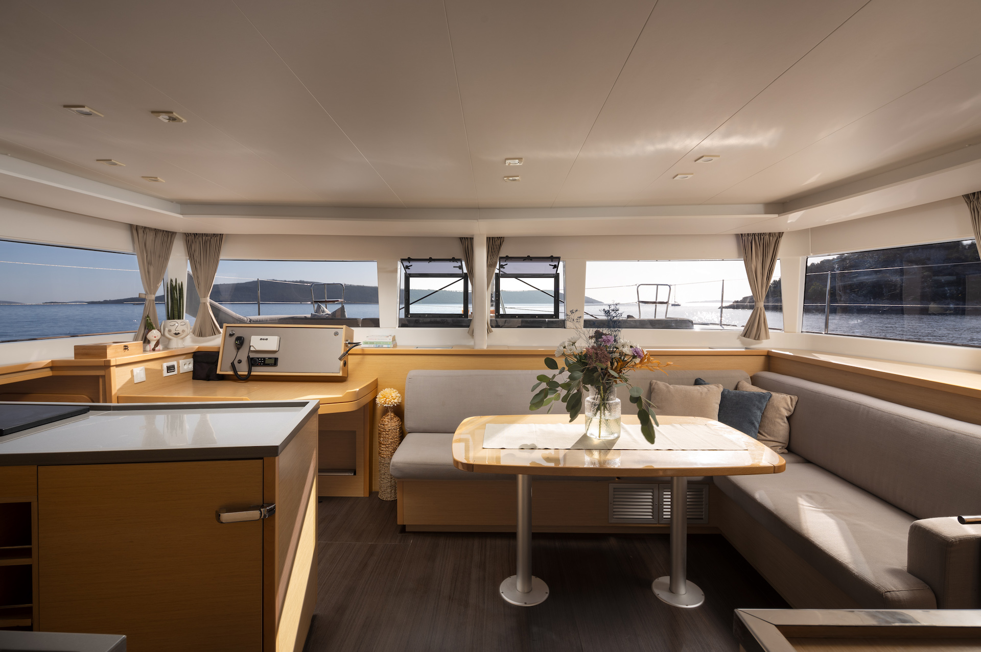 yacht charter Croatia saloon Falco