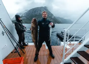 Yacht charter Hanse Explorer fishing