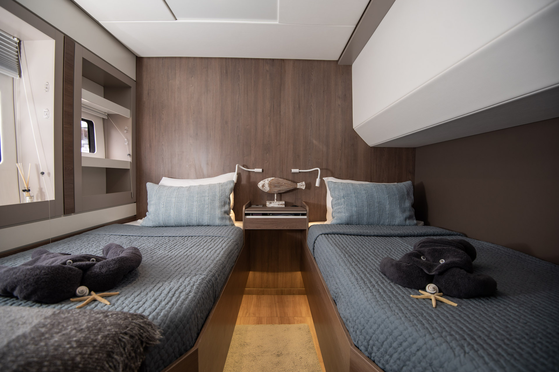 crewed yacht charter Atlas guest cabin