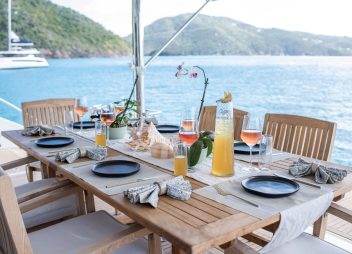 crewed yacht charter Emysa dining