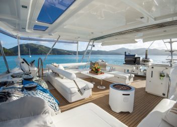 crewed yacht charter Emysa flybridge