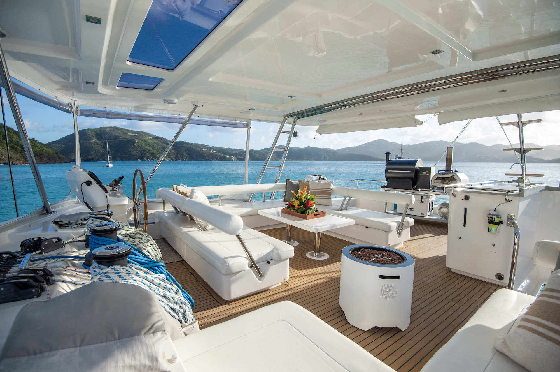 crewed yacht charter Emysa flybridge