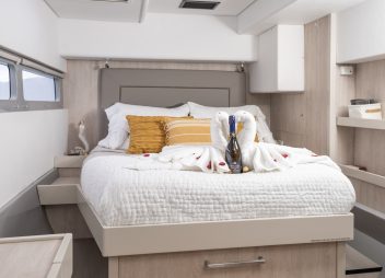 crewed yacht charter Emysa master cabin