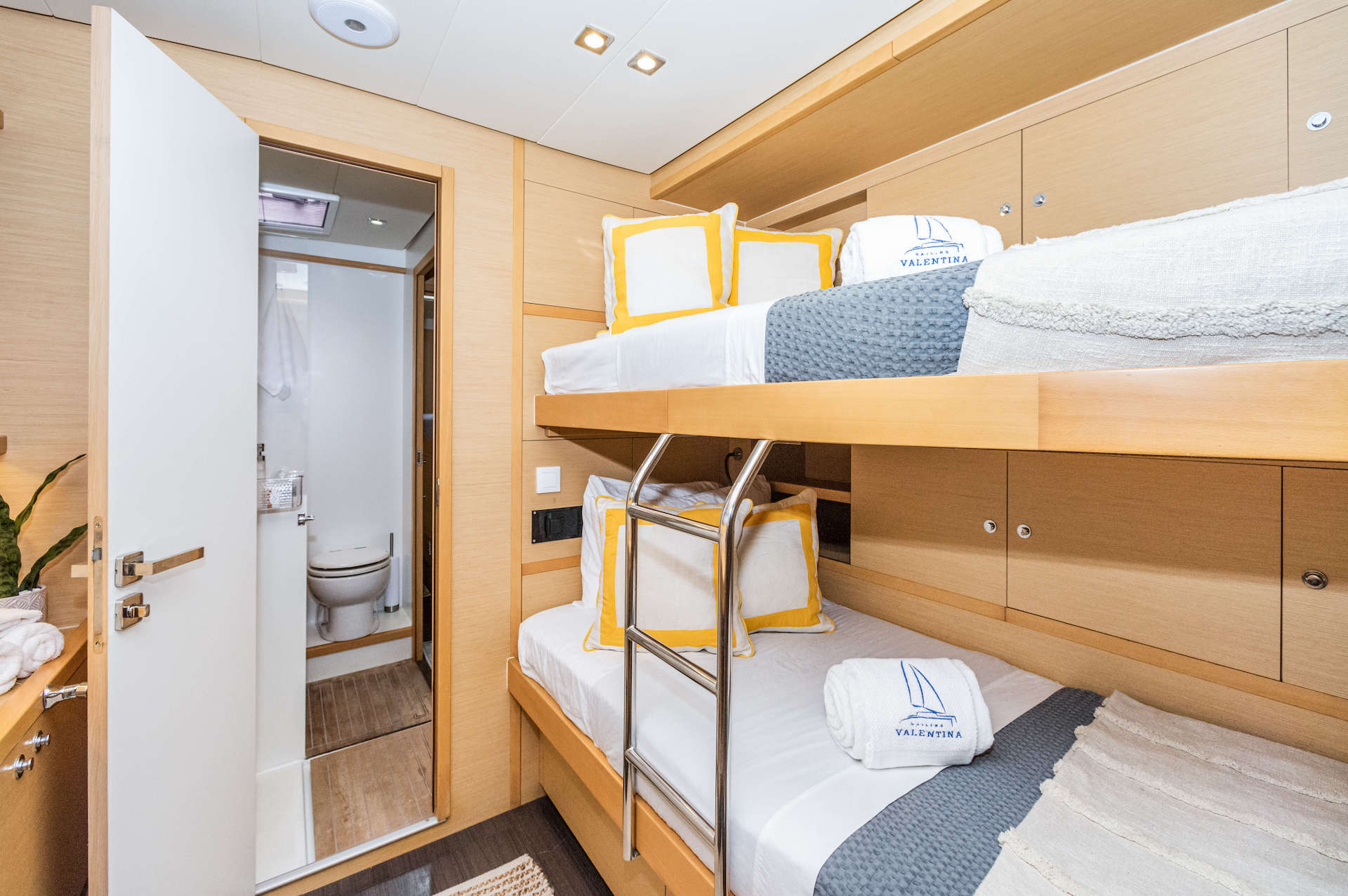 crewed yacht charter Valentina bunk cabin