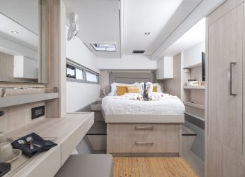 yacht charter Emysa Master cabin