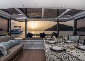 yacht charter sunset dining Atlas