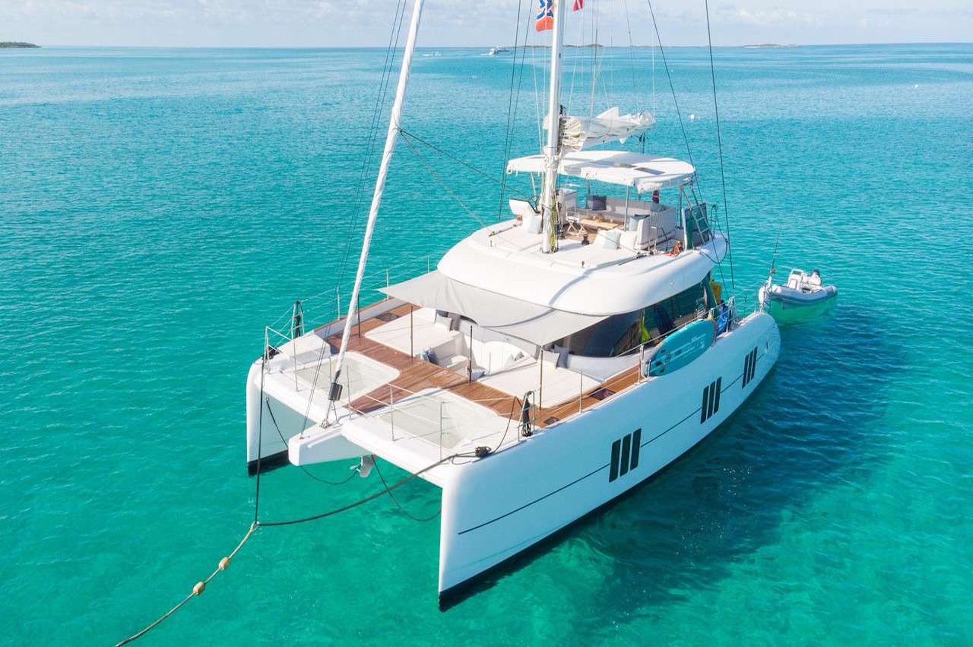luxury yacht charter Unwavering