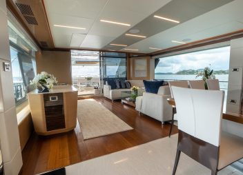 motor yacht charter Chillaxin main saloon