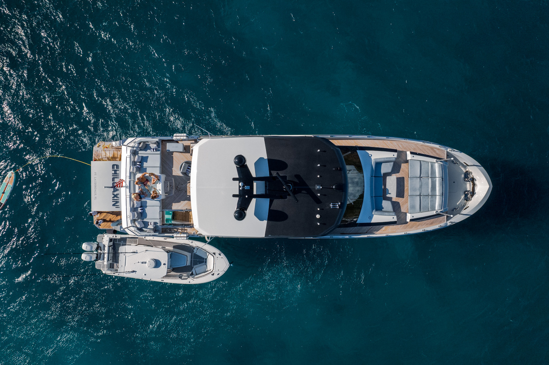 yacht charter Chillaxin crewed yacht charter