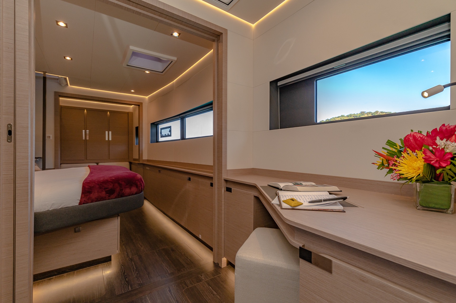 yacht charter Colibri Master cabin