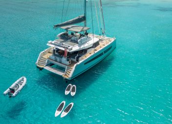 yacht charter Colibri water toys