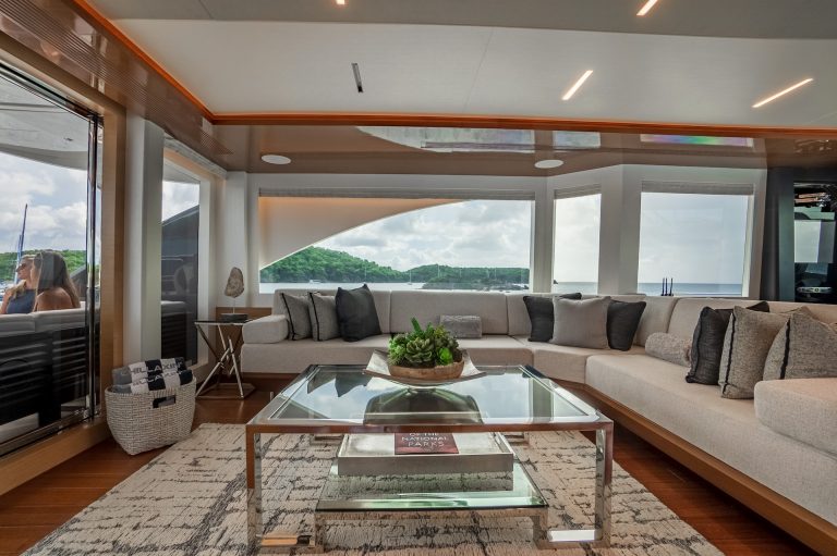 yacht charter main salon Chillaxin seating