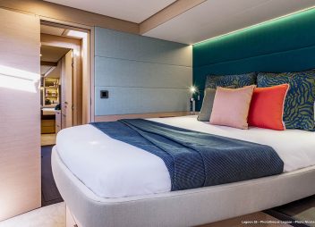 crewed yacht charter Valinor cabin