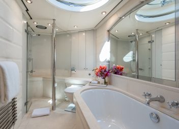 master cabin ensuite wonderland