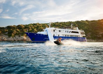 Croatian yacht charter Lupus Mare