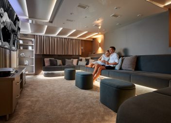 yacht charter Lupus Mare cinema