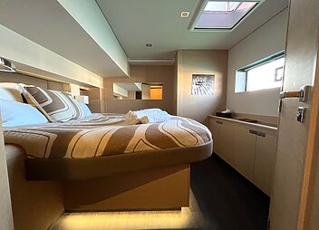catamaran yacht charter double cabin Solomar