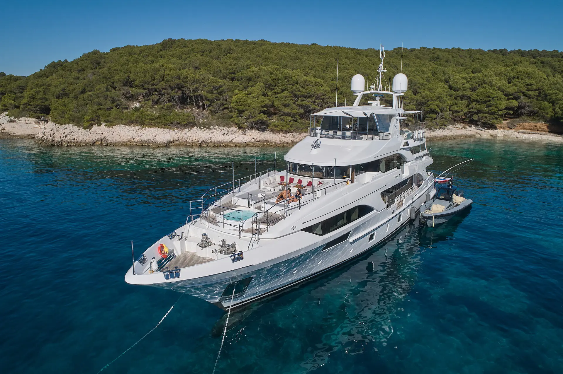 luxury motor yacht happy me
