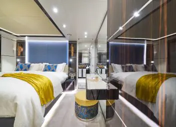 motor yacht charter happy me guest cabin