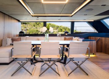 private yacht charter amber one dining