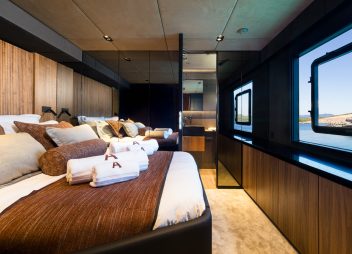 private yacht charter amber one guest cabin
