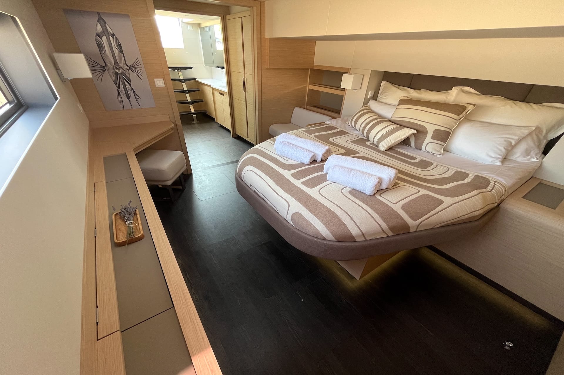 yacht charter Solomar cabin