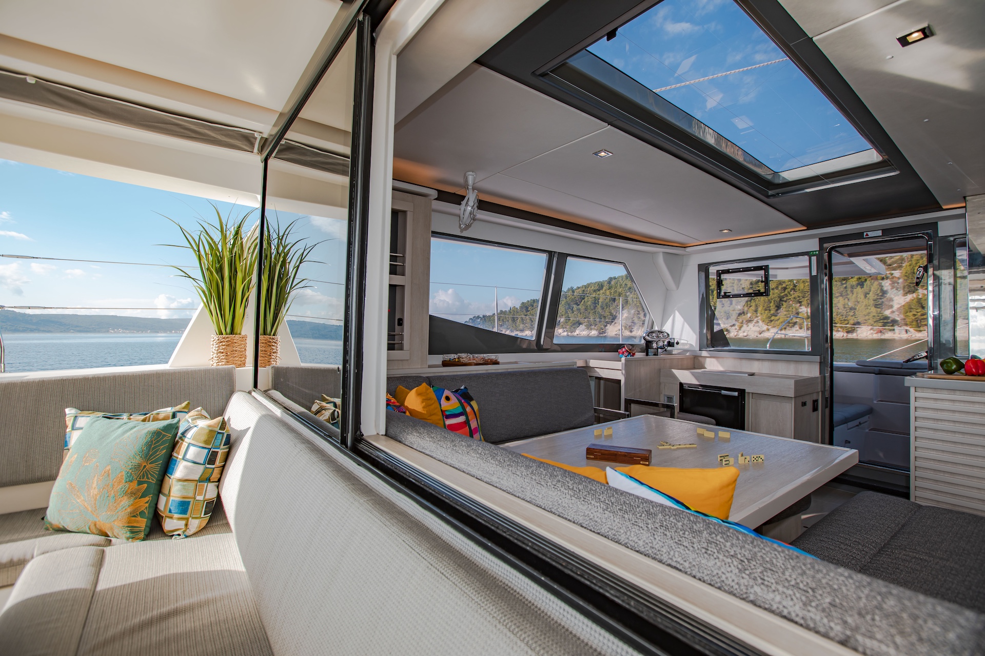 interior and exterior sisters