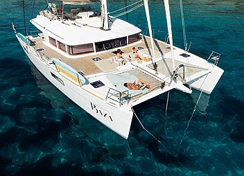 catamaran yacht charter baza anchor