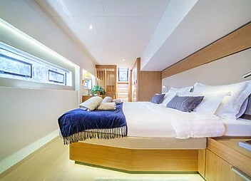 catamaran yacht charter farben master cabin