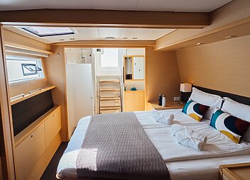 crewed yacht charter master cabin baza