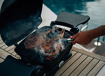 yacht charter baza deck bbq