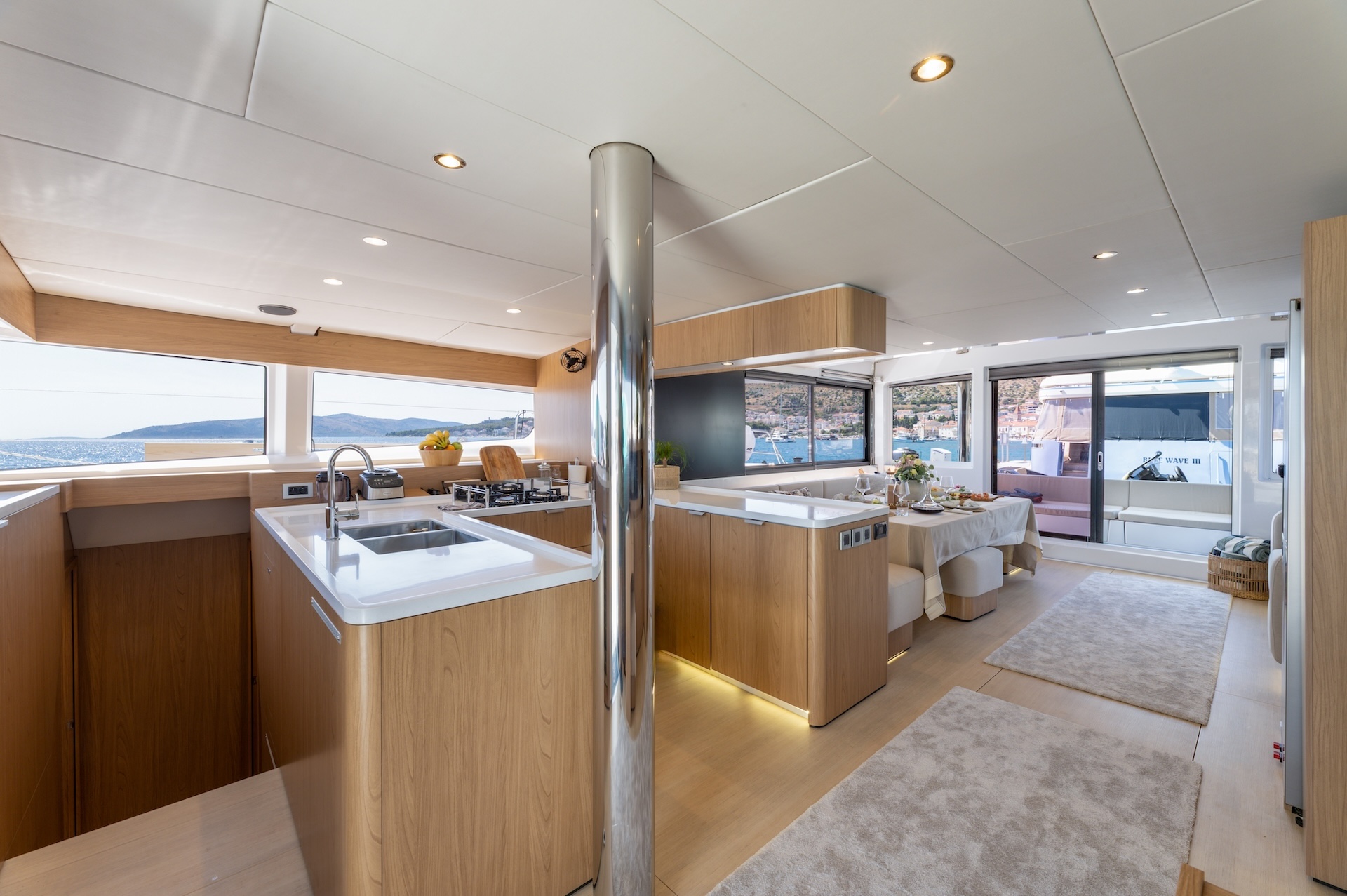 yacht charter farben galley