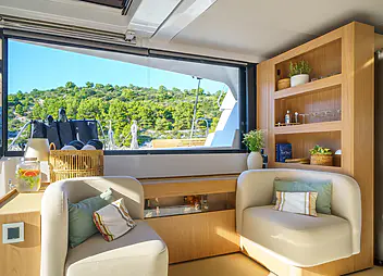 yacht charter farben saloon seating