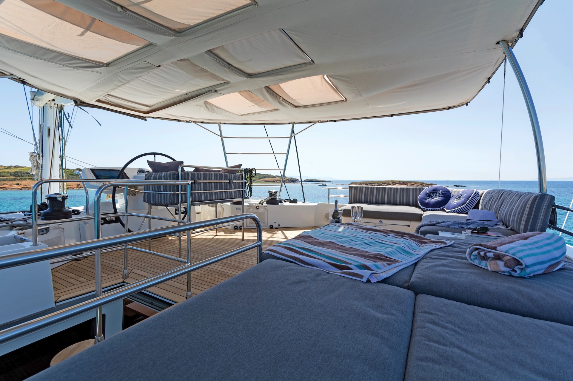 croatian yacht charter cool breeze flybridge