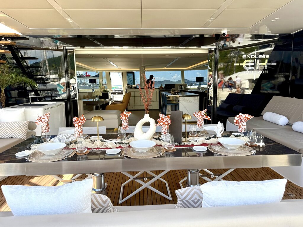 Catamaran Endless Horizon