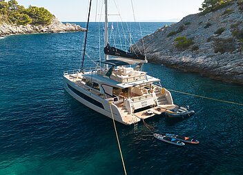 exterior-zora-nua-anchorage
