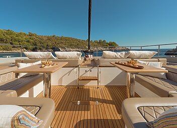lounging-area-on-deck