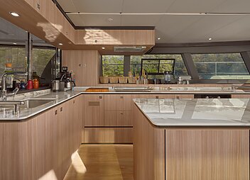 zora-nua-kitchen