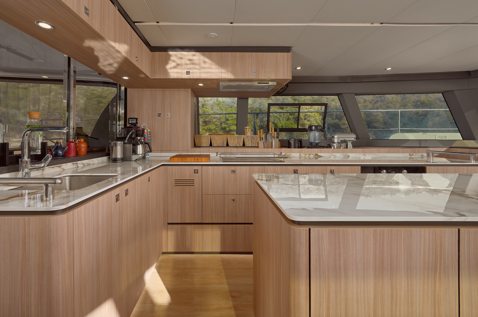 zora-nua-kitchen